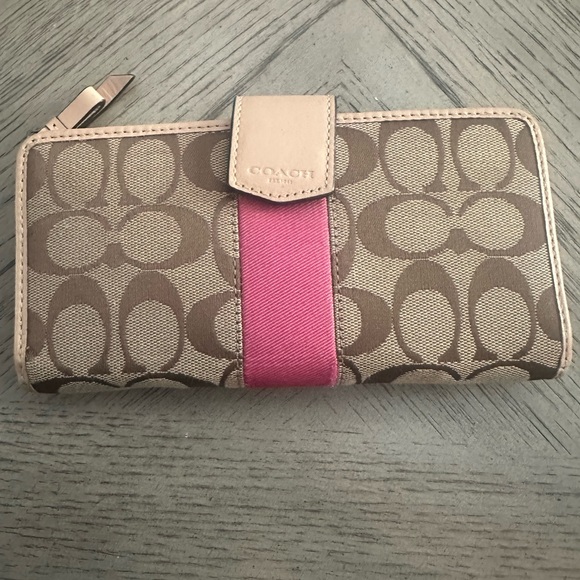Coach Tan and Pink Signature Bag and Wallet Set - Picture 4 of 5